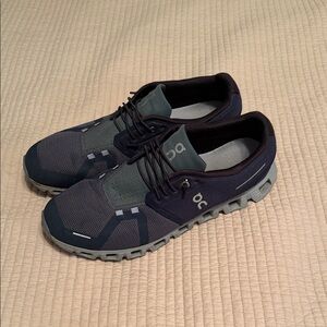 On Running Men's Dark Blue and Gray Athletic Shoes